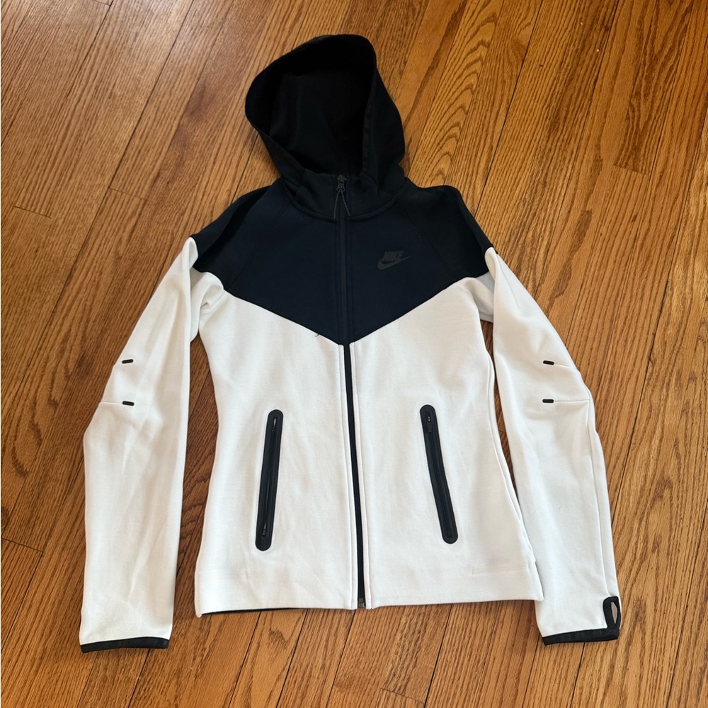 Nike Women’s Tech Zip Up